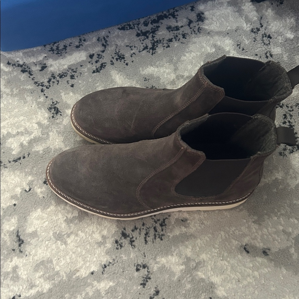Alpine Design Brown Suede Footwear